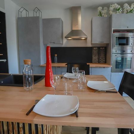 Chez Lou Appartement Proche Du Lac Moderne アヌシー エクステリア 写真