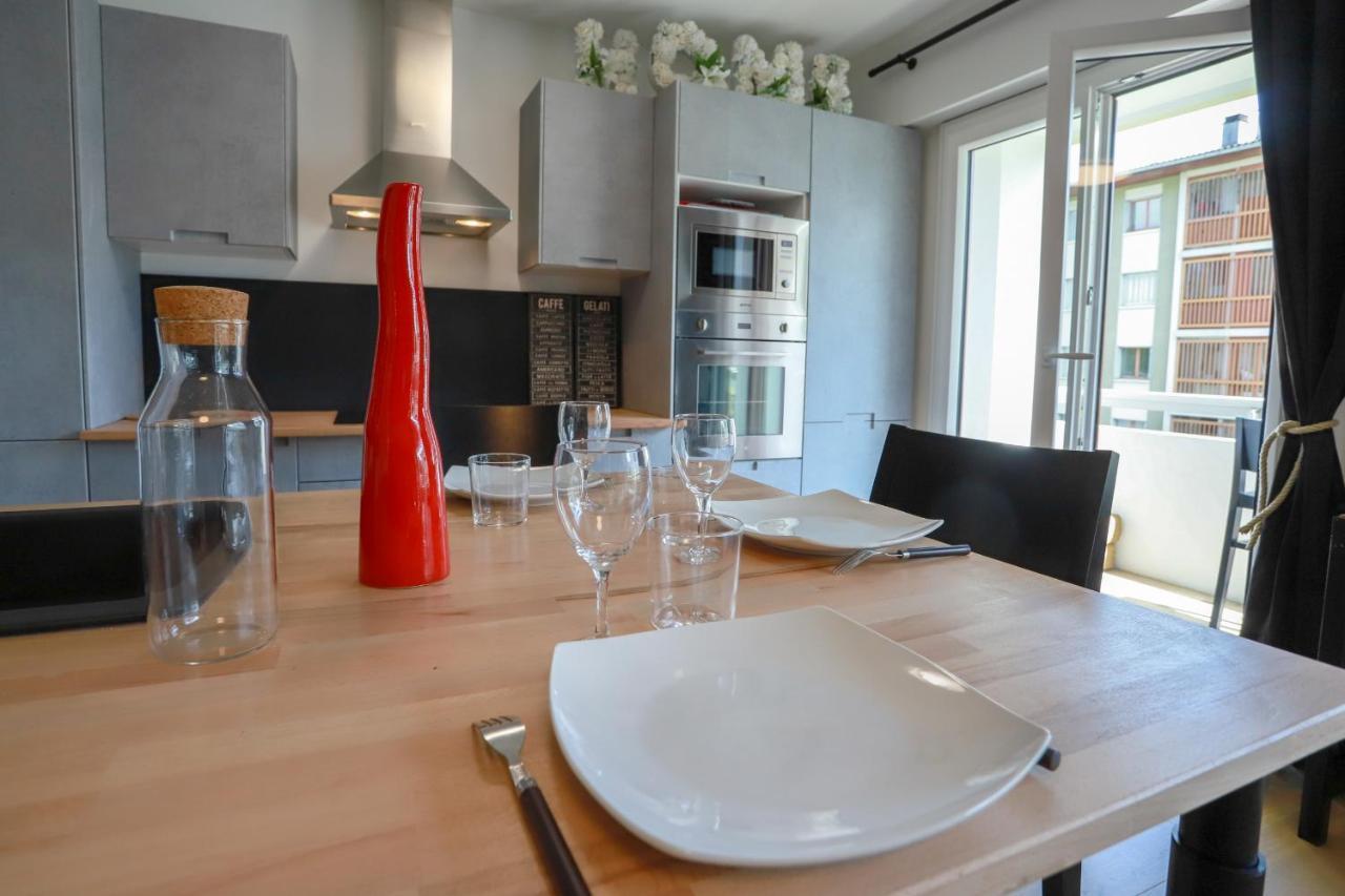 Chez Lou Appartement Proche Du Lac Moderne アヌシー エクステリア 写真